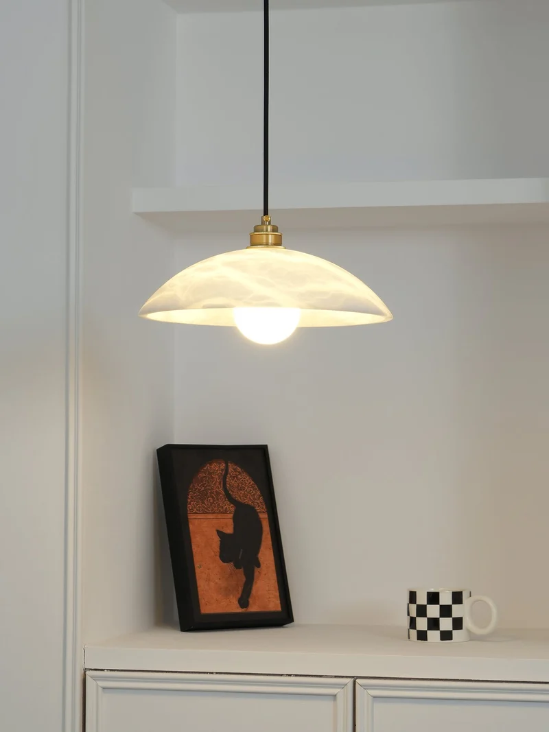 Koepelvormige Hanglamp Albast met Koperen Fitting – Ø30cm & Ø40cm – Natuursteen – Warme Uitstraling Eetkamer Keuken Woonkamer | Sansoti