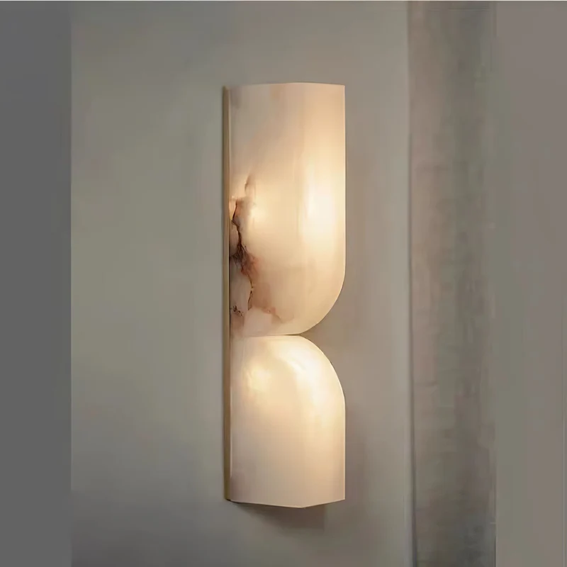 Natuursteen Wandlamp – Massief Alabaster met Organische Vormgeving & Warm Licht | Sansoti
