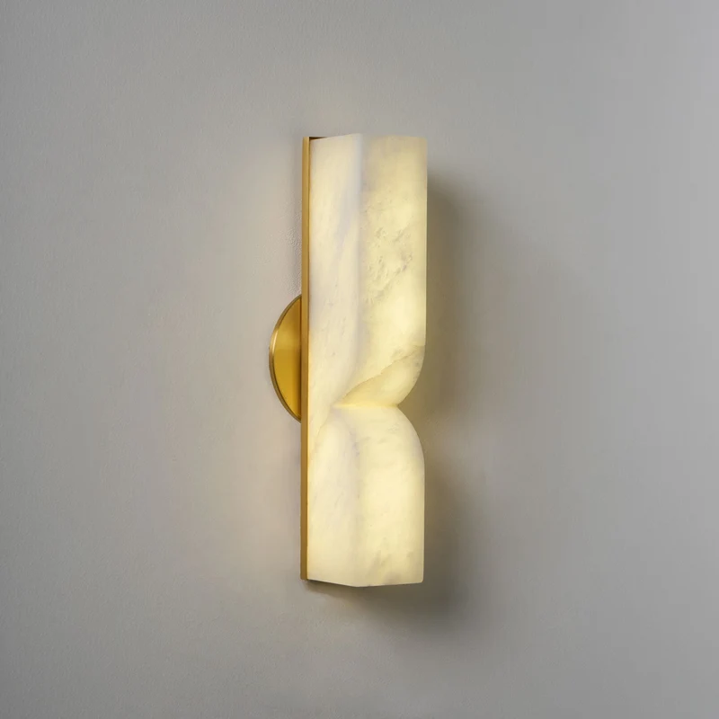 Natuursteen Wandlamp – Massief Alabaster met Organische Vormgeving & Warm Licht | Sansoti
