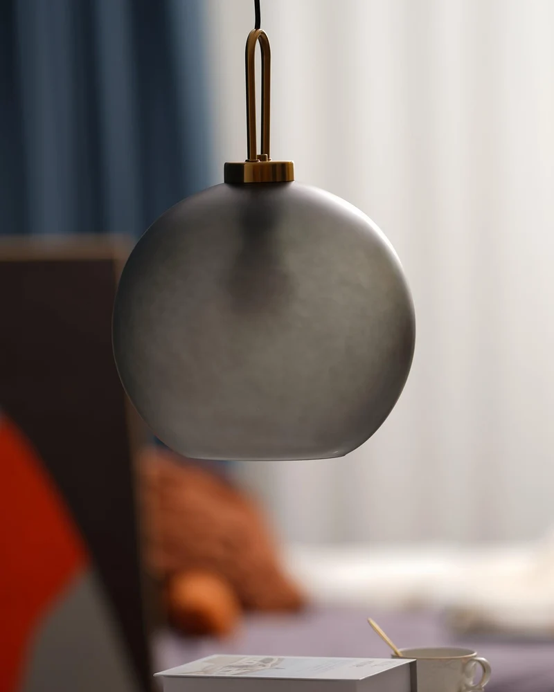 Glazen Hanglamp met Koperen Afwerking – Capsule & Sphere Vormen | Sansoti