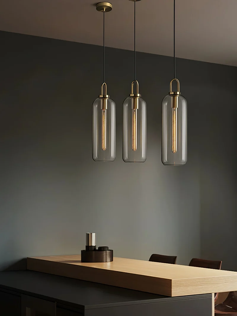 Glazen Hanglamp met Koperen Afwerking – Capsule & Sphere Vormen | Sansoti
