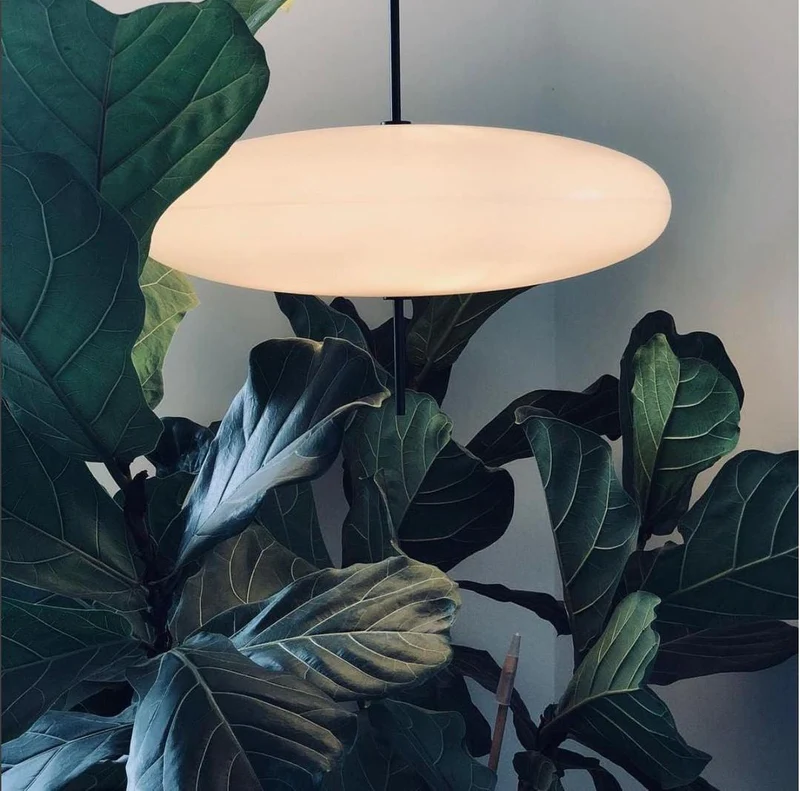 Opaalwitte Schijfhanglamp Elliptisch Design Glas-Effect Polymeer 3-4 Lichtpunten E26/E27 Moderne Designlamp Scandinavische Stijl Zwart of Wit Scandinavisch Interieur | Sansoti