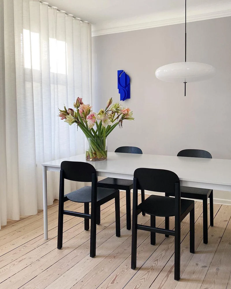 Opaalwitte Schijfhanglamp Elliptisch Design Glas-Effect Polymeer 3-4 Lichtpunten E26/E27 Moderne Designlamp Scandinavische Stijl Zwart of Wit Scandinavisch Interieur | Sansoti