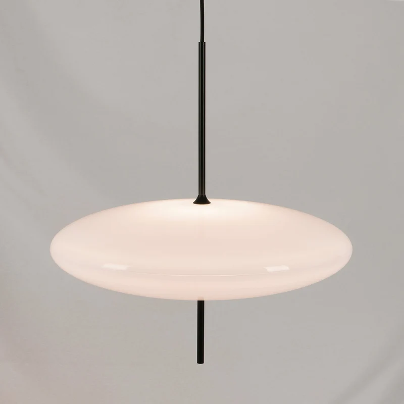 Opaalwitte Schijfhanglamp Elliptisch Design Glas-Effect Polymeer 3-4 Lichtpunten E26/E27 Moderne Designlamp Scandinavische Stijl Zwart of Wit Scandinavisch Interieur | Sansoti