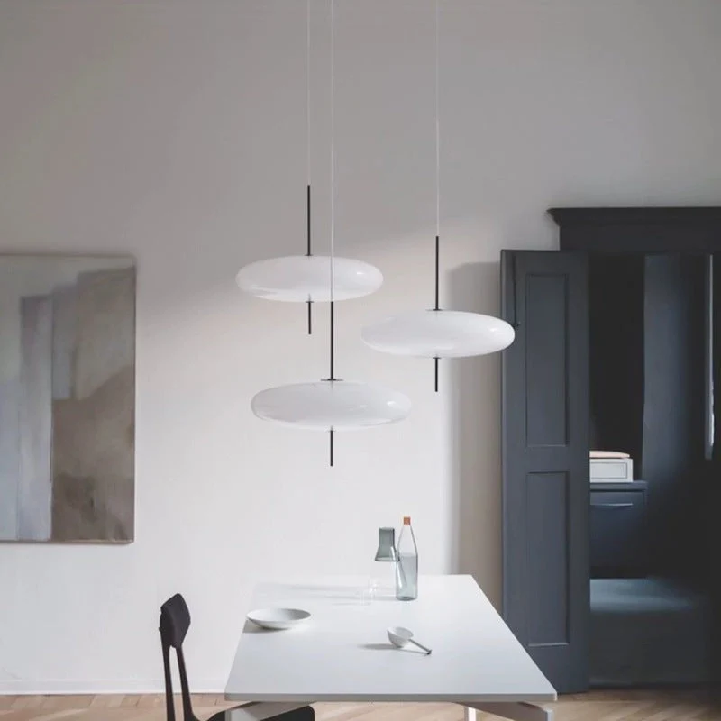 Opaalwitte Schijfhanglamp Elliptisch Design Glas-Effect Polymeer 3-4 Lichtpunten E26/E27 Moderne Designlamp Scandinavische Stijl Zwart of Wit Scandinavisch Interieur | Sansoti