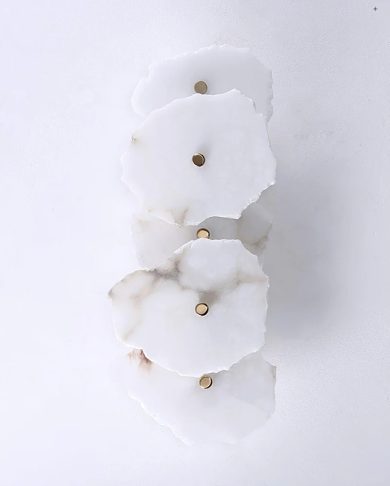 Alabasten Wandlamp — Echte Natuursteen met Gouden Armatuur — 1/3/5/7/9 Lichtpunten | Sansoti