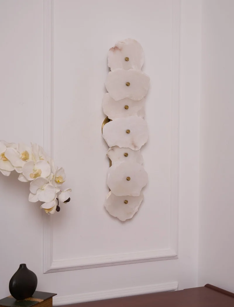 Alabasten Wandlamp — Echte Natuursteen met Gouden Armatuur — 1/3/5/7/9 Lichtpunten | Sansoti