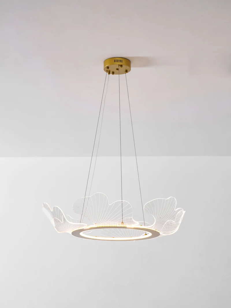 Moderne Kroonluchter met Bladmotief in Goud of Zilver – Organische Vorm met Verstelbare Kabel 150cm & Dimbare Optie – Geschikt voor Schuin Plafond | Sansoti