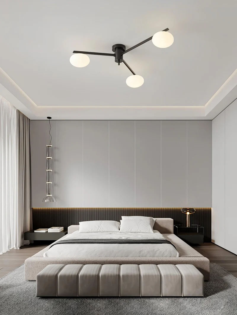 Plafondlamp met Ovale Glasbolletjes en Slanke Armen – Modern Laagprofieldesign voor Lage Plafonds in Zwart of Messing – G9 Fitting – 3-Kops, 5-Kops en 6-Kops Configuratie | Sansoti