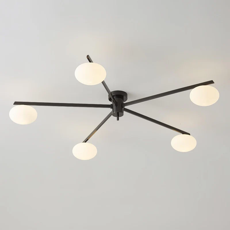 Plafondlamp met Ovale Glasbolletjes en Slanke Armen – Modern Laagprofieldesign voor Lage Plafonds in Zwart of Messing – G9 Fitting – 3-Kops, 5-Kops en 6-Kops Configuratie | Sansoti