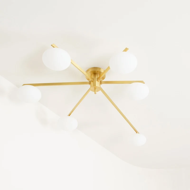 Plafondlamp met Ovale Glasbolletjes en Slanke Armen – Modern Laagprofieldesign voor Lage Plafonds in Zwart of Messing – G9 Fitting – 3-Kops, 5-Kops en 6-Kops Configuratie | Sansoti
