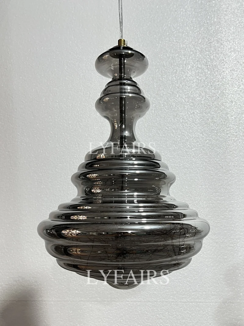 Grijze glazen hanglamp met sterrenhemel-effect voor eetkamer, bar of keukeneiland | Sansoti