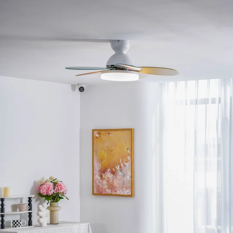 Liora Plafondventilator met Verlichting en Gekleurde Glazen Bladeren voor Kinderkamer – Moderne Ceiling Fan met LED en Afstandsbediening – Verstelbare Snelheid Plafondventilator met Licht in Meerdere Kleurvarianten | Sansoti