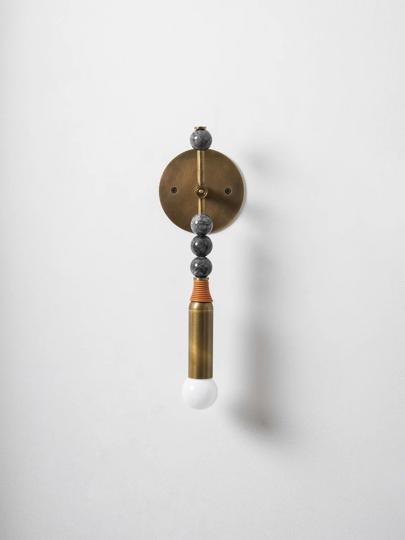 Toam Wandlamp Marmer Messing – Persepolis Geïnspireerd Design met Antique Brass Afwerking 18.9 en 27.6 inch | Sansoti
