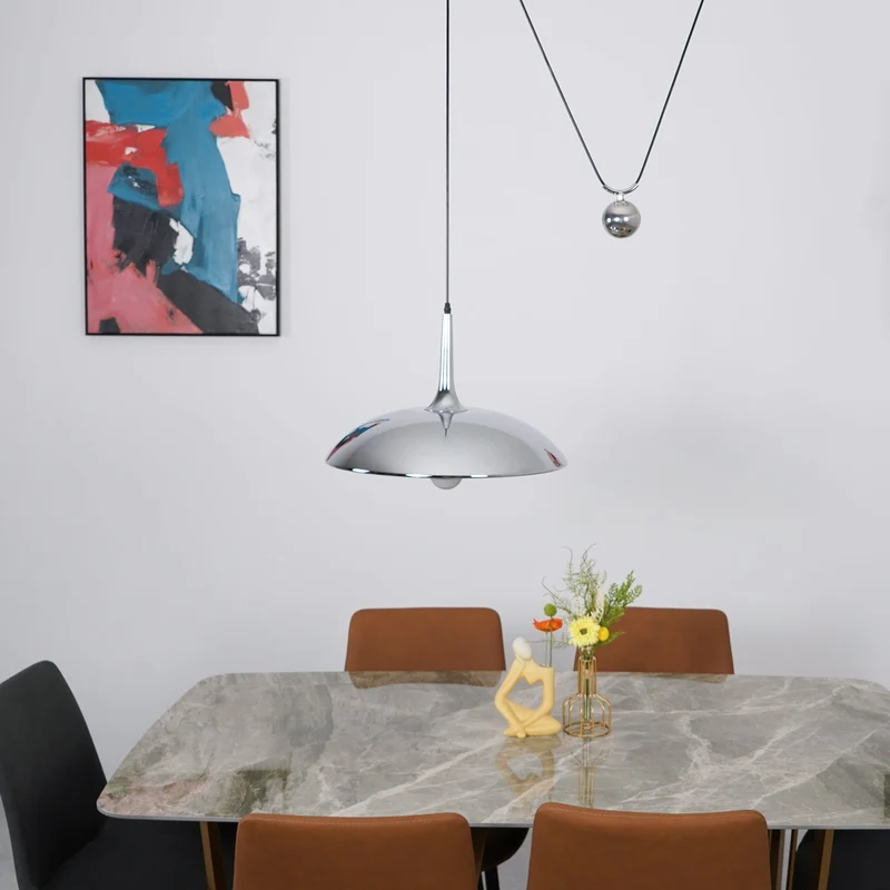 Verstelbare Hanglamp met Tegengewicht — Industriële Metalen Pendellamp in Chroom of Goud | Sansoti