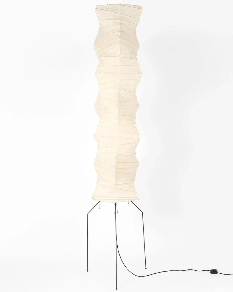 Japanse Washi Vloerlamp Centipede 190 cm Zwart IJzer Handgemaakt Mulberry Papier Ambient Verlichting 1951 Gifu Design | Sansoti