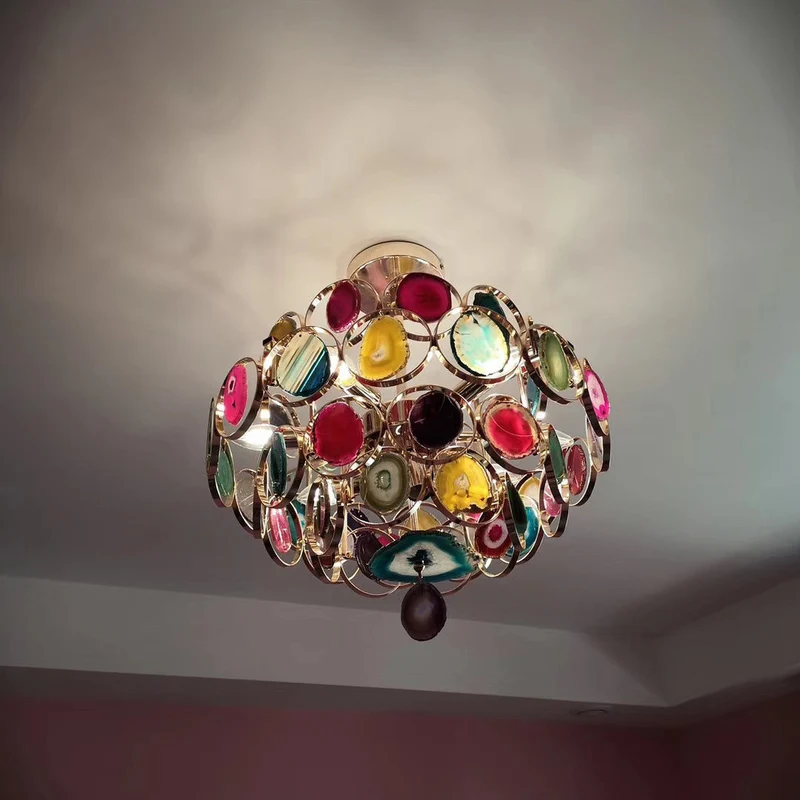 Agaat Kroonluchter – Natuursteen Hanglamp met Goudkleurige Montage – Echt Braziliaans Agaat Verlicht | Sansoti