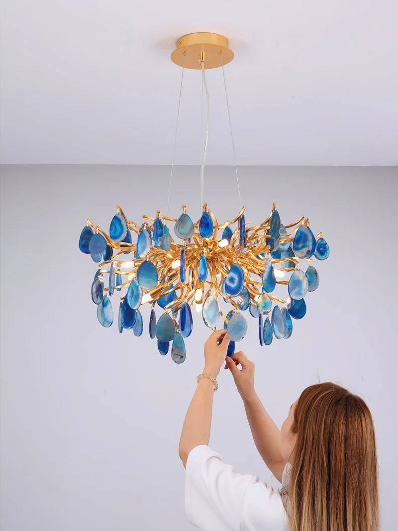 Natuursteen Agaat Kroonluchter met Vergulde Metalen Behuizing - Handgeslepen Schijven Warm Goudkleurige Afwerking 8 of 9 Lichtpunten Luxe Plafondverlichting Exclusief Statement-Piece | Sansoti