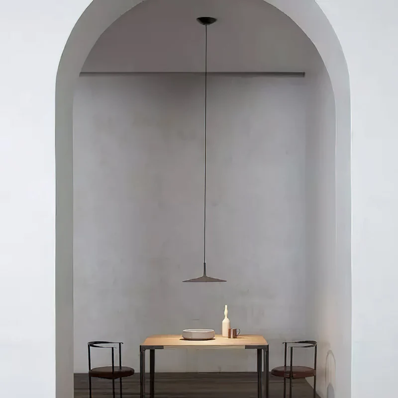Hanglamp met Conische Kap – Resin Sculptural Pendant in Zes Kleuren, Geïntegreerde LED 3000K of Dimbaar, Moderne Lamp voor Eetkamer Keukeneiland | Sansoti