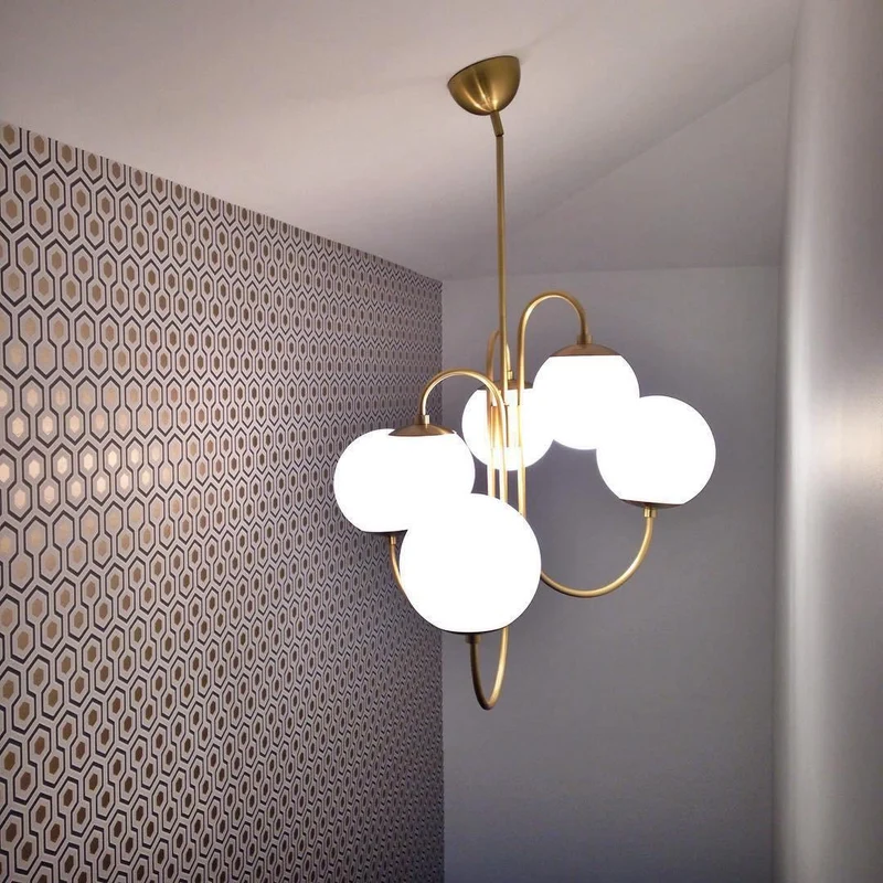 Zwanenhals Kroonluchter Ø76 cm – 8-Lichts Hanglamp met Glazen Bollen Goud/Zwart | Sansoti