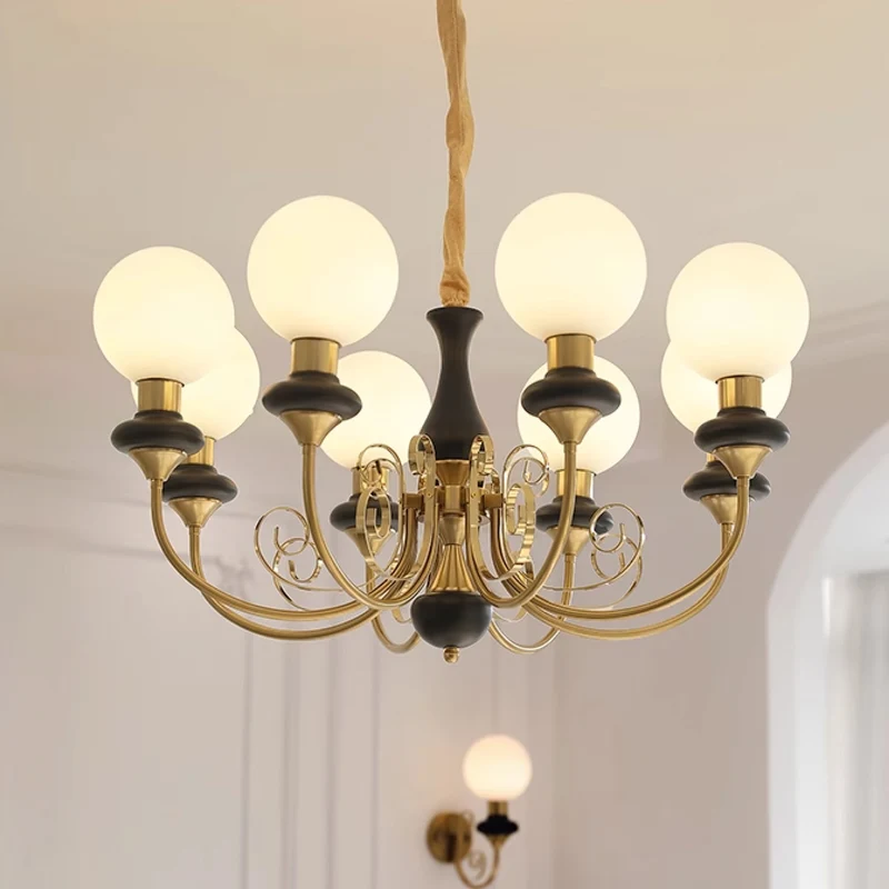 Kroonluchter met Groene Glazen Kappen en Gouden of Zwarte Afwerking – Luxe Hanglamp in 3, 5 of 8 Lichtpunten | Sansoti