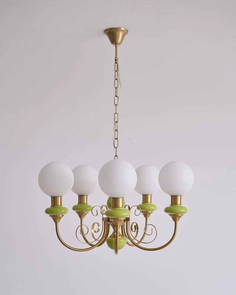 Kroonluchter met Groene Glazen Kappen en Gouden of Zwarte Afwerking – Luxe Hanglamp in 3, 5 of 8 Lichtpunten | Sansoti