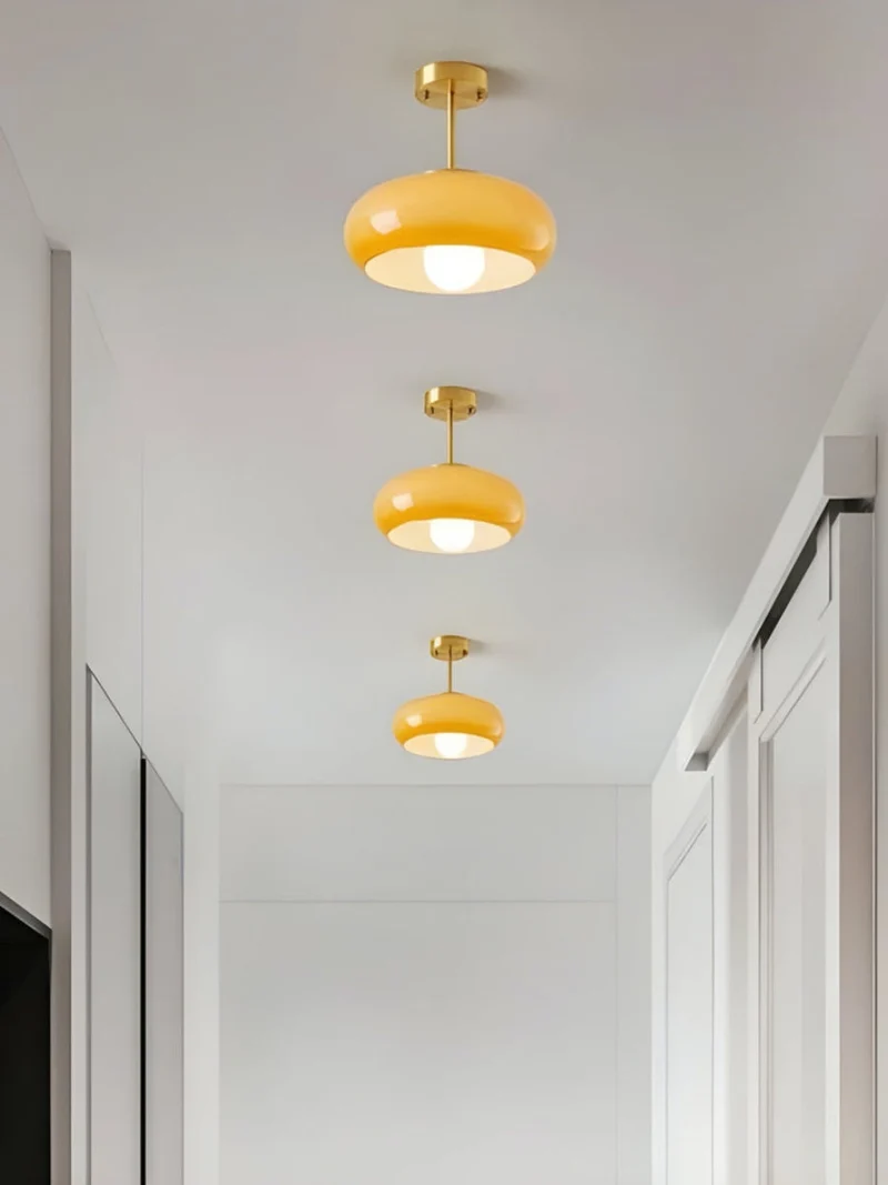 Plafondlamp Glazen Schijf Bauhaus Design Messing of Chroom Oranjegeel of Wit Glas Retro Stijlvolle Verlichting | Sansoti