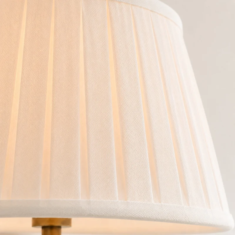 Wandlamp met Geplisseerde Stoffen Kap – Klassieke Verlichting voor Slaapkamer en Woonkamer | Sansoti