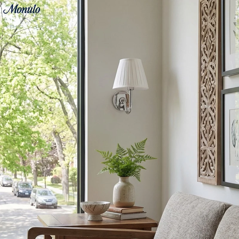 Wandlamp met Geplisseerde Stoffen Kap – Klassieke Verlichting voor Slaapkamer en Woonkamer | Sansoti