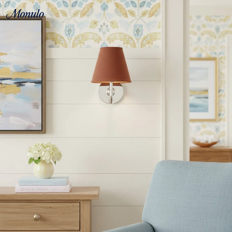 Wandlamp met Geplisseerde Stoffen Kap – Klassieke Verlichting voor Slaapkamer en Woonkamer | Sansoti