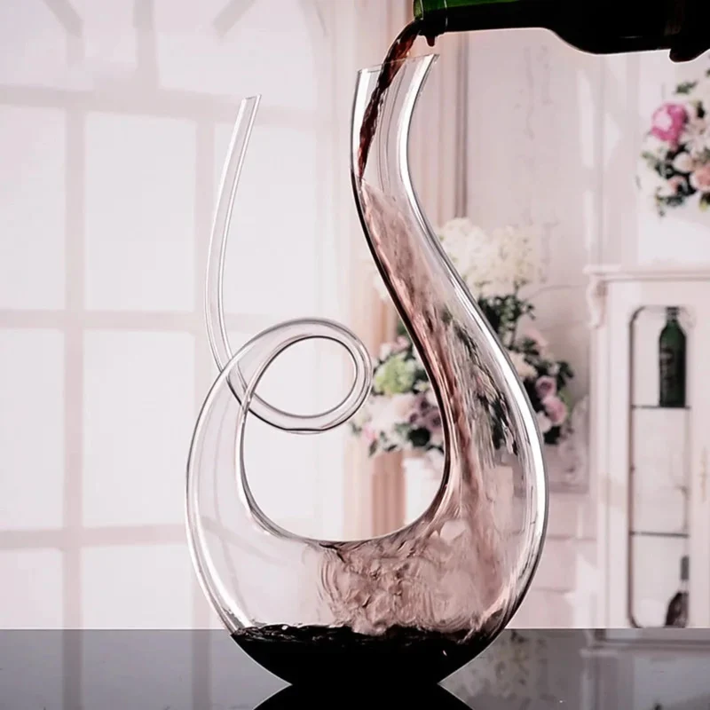 Elegante Wijnkaraf met Wervelend Ontwerp voor Volledige Smaakontplooiing en Gemakkelijk Schenken | Sansoti