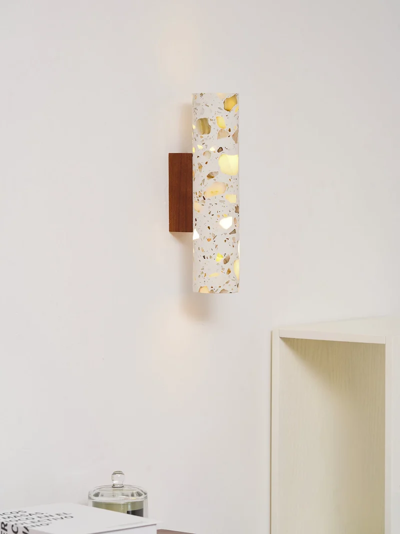 Wandlamp Terrazzo Cilinder – Walnoot Houten Basis – Handgemaakt Natuursteen – Retro Kolom Design – Warm Licht G9 – Woonkamer Slaapkamer Gang | Sansoti