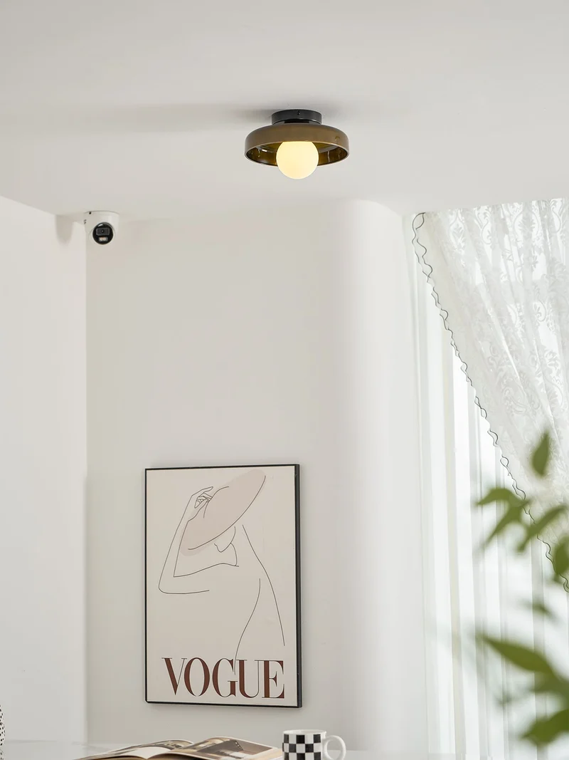 Disc Orb Plafondlamp – Moderne Glazen Lampenkap Rond Scandinavisch Design Messing Basis 3 Lichtpunten Warm Licht Woonkamer Slaapkamer Eetkamer | Sansoti