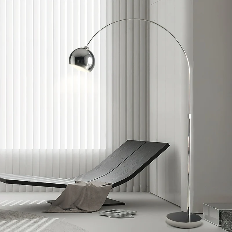 Verstelbare Vloerlamp Metaal Zwart Chroom Wit Telescopische Arm Leeslamp Modern Design | Sansoti