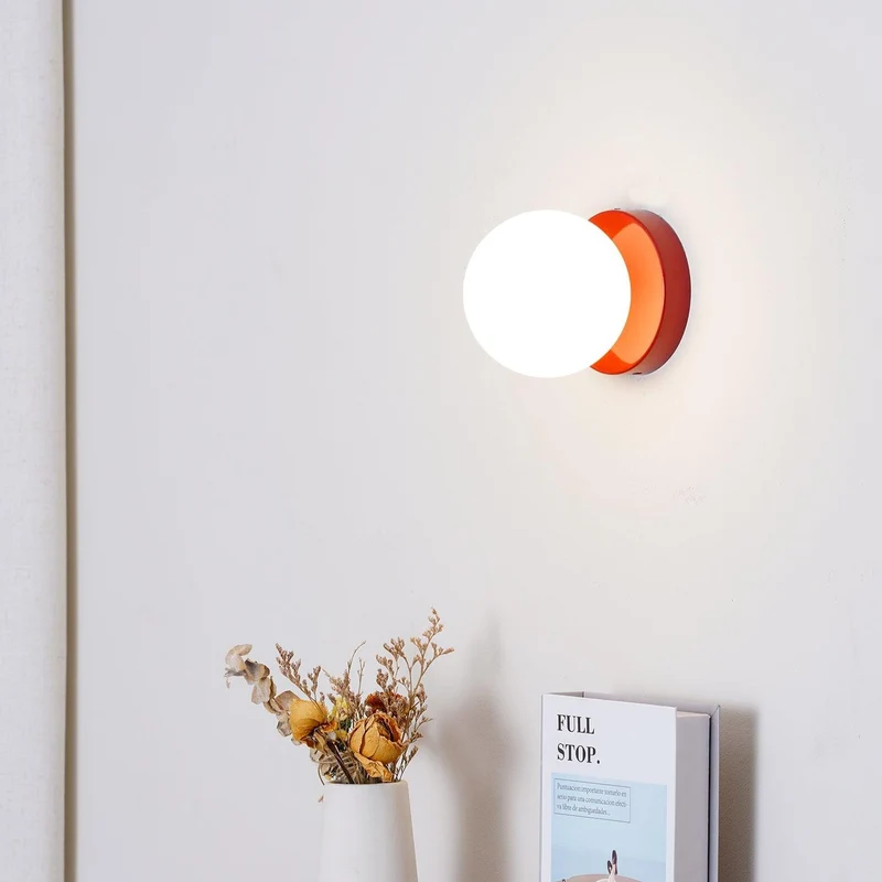 Nuvol Wandlamp — Metalen Wandspot met Glazen Bol ø12cm — Compacte Wandverlichting in 5 Kleuren | Sansoti