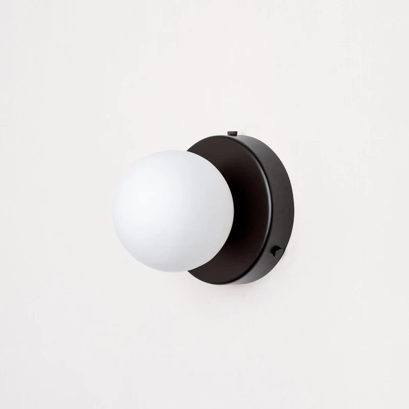 Nuvol Wandlamp — Metalen Wandspot met Glazen Bol ø12cm — Compacte Wandverlichting in 5 Kleuren | Sansoti