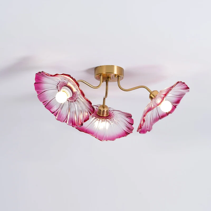 Glazen Plafondlamp met Bladmotief – 3, 5 of 6 Lichtpunten – Gouden Armatuur met Helder of Roze Matglas | Sansoti