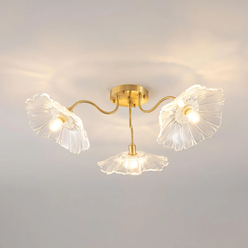 Glazen Plafondlamp met Bladmotief – 3, 5 of 6 Lichtpunten – Gouden Armatuur met Helder of Roze Matglas | Sansoti