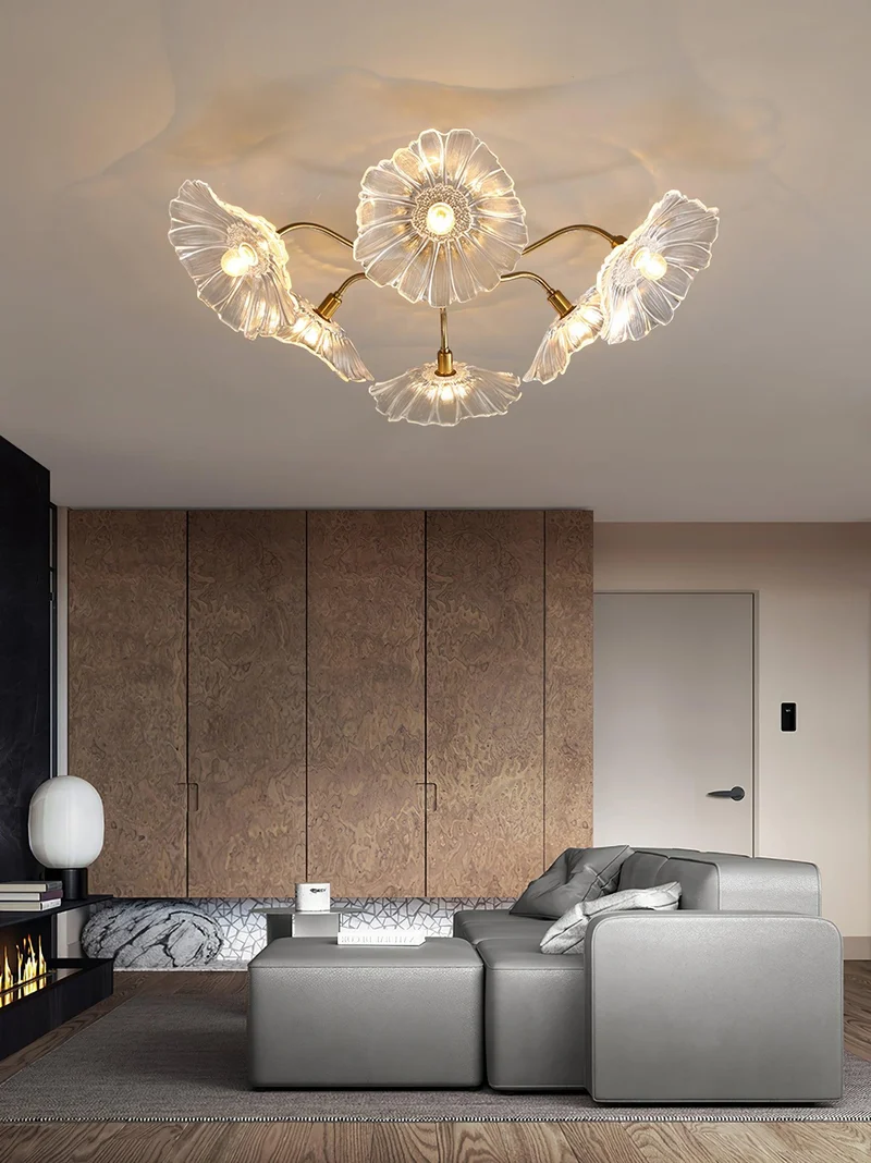 Glazen Plafondlamp met Bladmotief – 3, 5 of 6 Lichtpunten – Gouden Armatuur met Helder of Roze Matglas | Sansoti