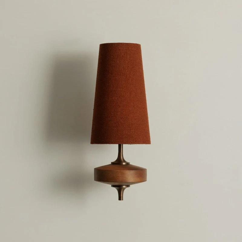 Vintage Wandlamp met Houten Arm en Stoffen Kap – Antiek Messing of Walnoot – E12/E14 Fitting | Sansoti
