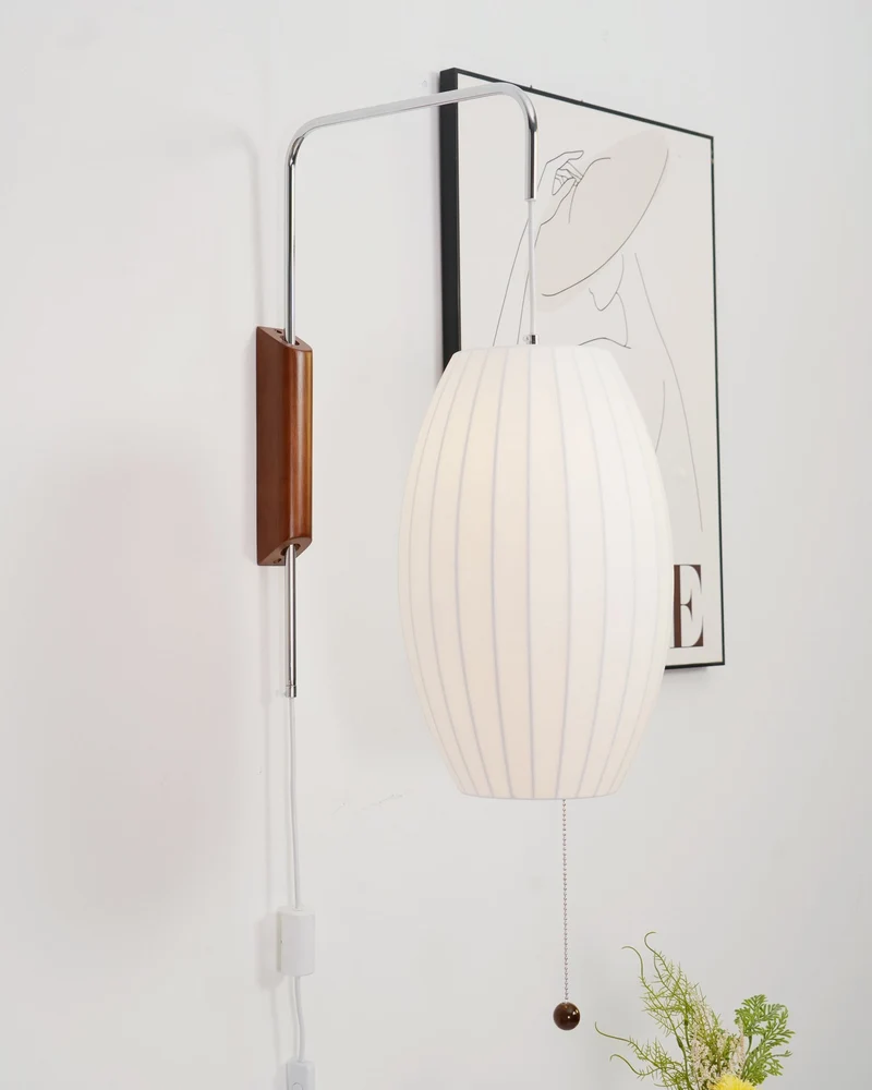 Wandlamp met Scharnierende Kap - Plug-In - Verstelbare Lichtrichting - Scandinavisch Design - Walnoot Accent | Sansoti
