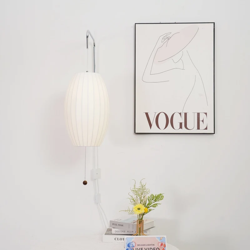 Wandlamp met Scharnierende Kap - Plug-In - Verstelbare Lichtrichting - Scandinavisch Design - Walnoot Accent | Sansoti