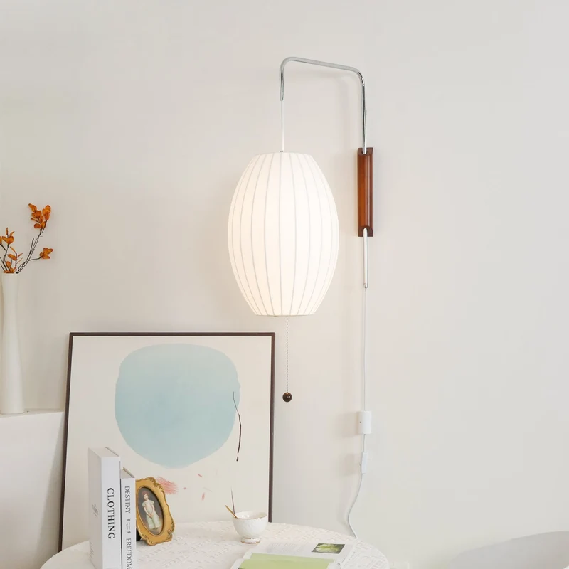 Wandlamp met Scharnierende Kap - Plug-In - Verstelbare Lichtrichting - Scandinavisch Design - Walnoot Accent | Sansoti