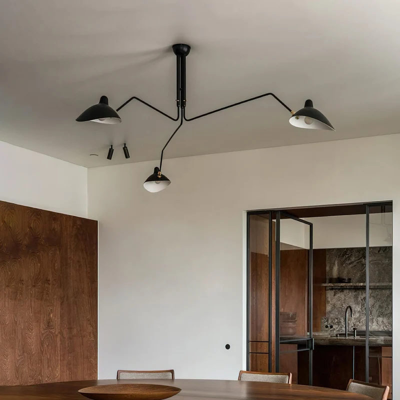 Plafondlamp Spider 3 Armen Mid-Century Modern Messing Verstelbaar Zwart Wit Grote Ruimte Restaurant Loft Stalen Armatuur Geïnspireerd Design | Sansoti