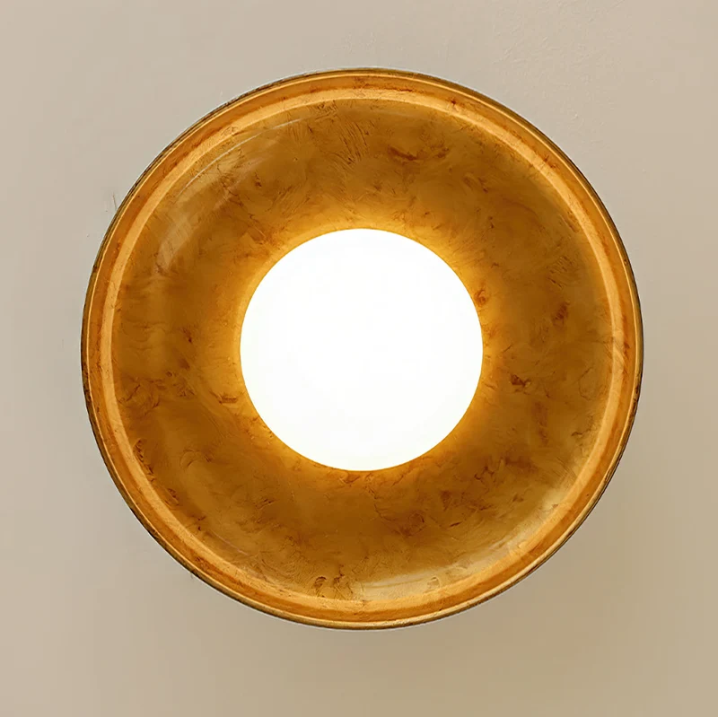 Plafondlamp met handgeblazen glazen kap en gestructureerde metalen rozet – warm sfeerlicht voor woonkamer, slaapkamer en entree | Sansoti