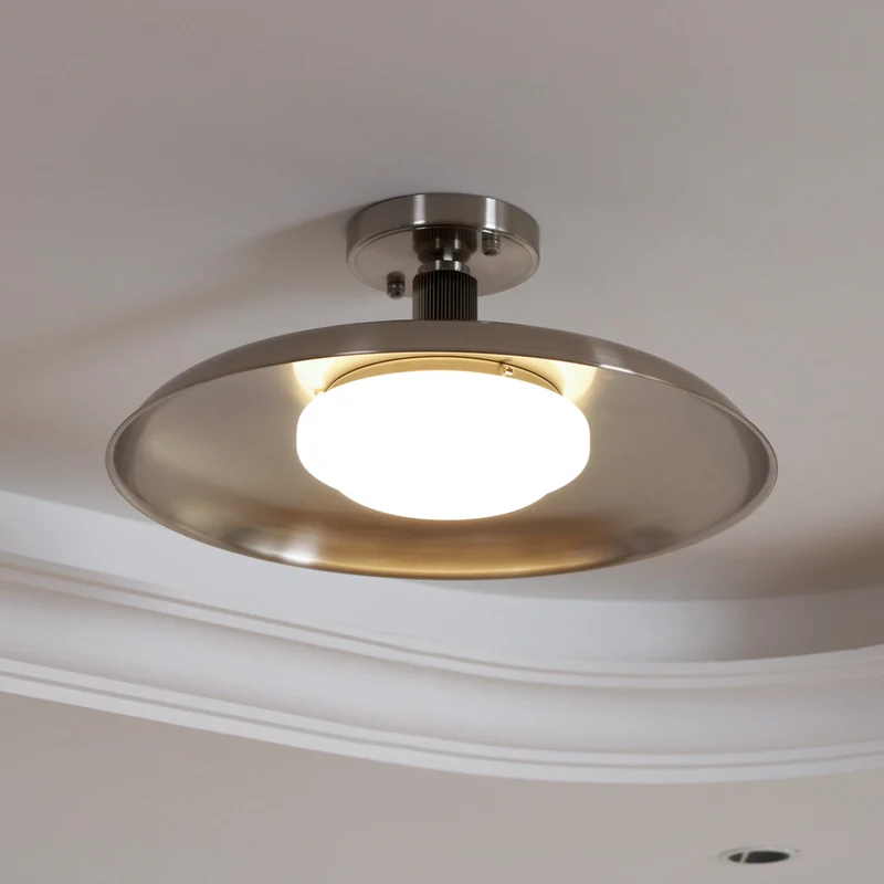 Plafondlamp met handgeblazen glazen kap en gestructureerde metalen rozet – warm sfeerlicht voor woonkamer, slaapkamer en entree | Sansoti