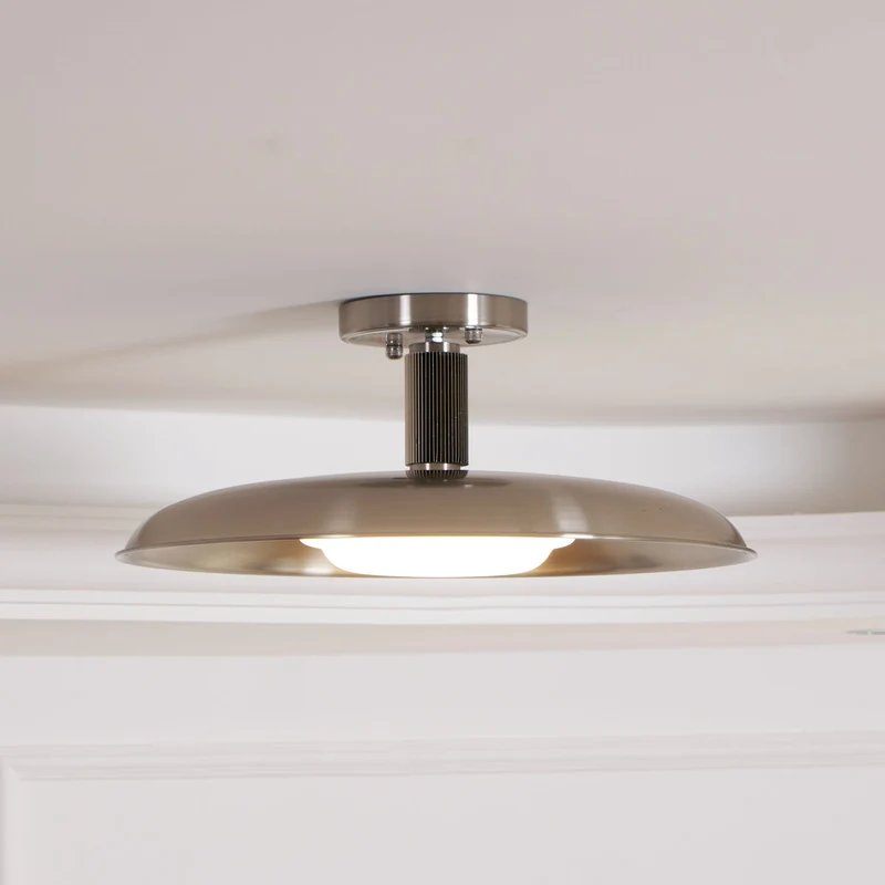 Plafondlamp met handgeblazen glazen kap en gestructureerde metalen rozet – warm sfeerlicht voor woonkamer, slaapkamer en entree | Sansoti
