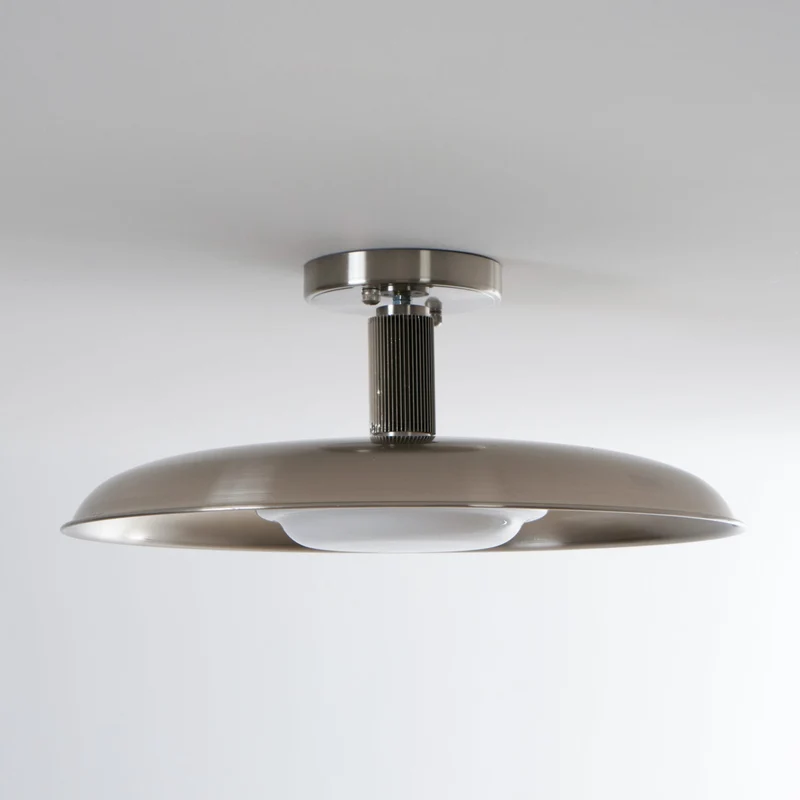 Plafondlamp met handgeblazen glazen kap en gestructureerde metalen rozet – warm sfeerlicht voor woonkamer, slaapkamer en entree | Sansoti