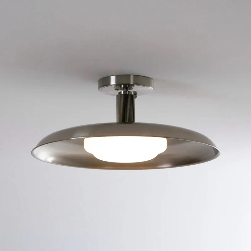 Plafondlamp met handgeblazen glazen kap en gestructureerde metalen rozet – warm sfeerlicht voor woonkamer, slaapkamer en entree | Sansoti