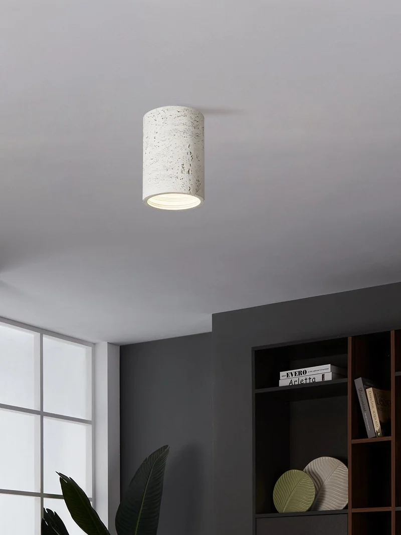 Cilindrische plafondlamp van travertijn – LED verlichting voor moderne interieurs | Sansoti